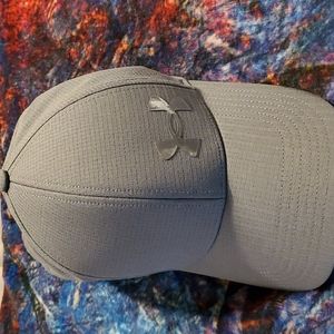 Under Armour fitted hat